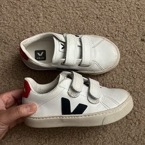 Veja sneakers!